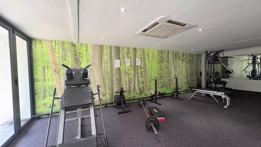 1 Bedroom Property for Sale in Zonnebloem Western Cape